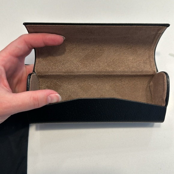 Women’s Burberry sunglasses BE3080 brown mirror rose gold aviators 😎 - Picture 13 of 14